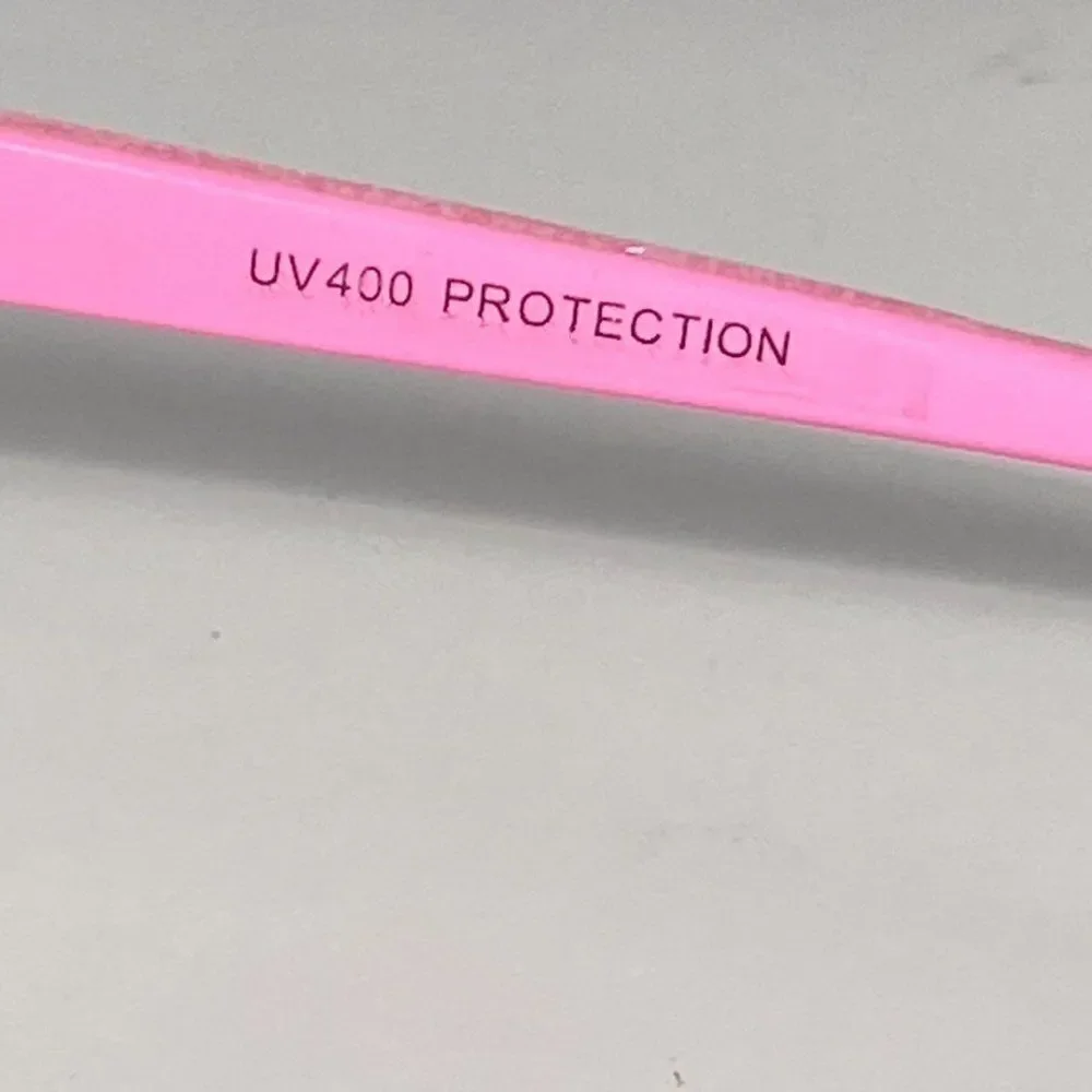 0633 Pink Plastic and Gold Metal Mirrored Green Lense Sunglasses New